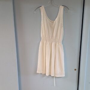 Elegant Cream Sleeveless Dress